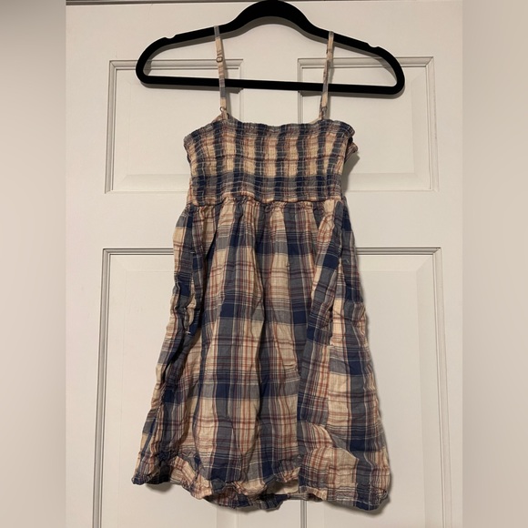 Cute patterned dress with buttons - Picture 3 of 4